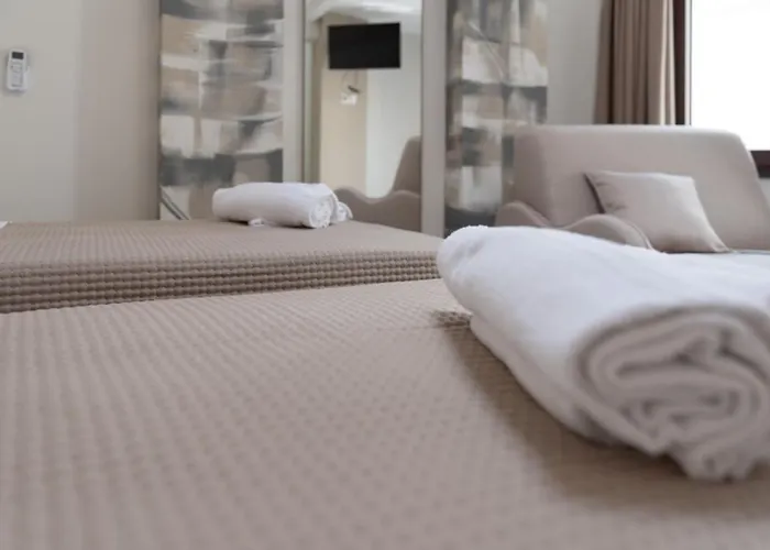 Al Vaglio 住宿加早餐酒店 拉默齐亚泰尔默